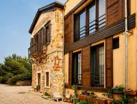 Nills Stone House photo 2
