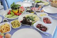 Hotel Colorful photo 5