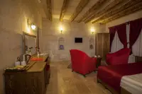 Magic Cave House photo 6