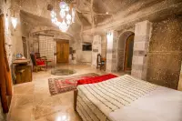 Hera Cave Suites photo 7