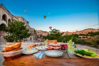 Hera Cave Suites photo 2