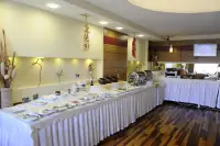 Artur Hotel photo 6