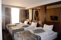 Artur Hotel photo 9