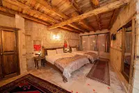 Zula Cave House photo 5