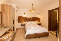 Nuriye Alacati photo 4
