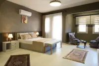 Fabl Haus Hotel photo 2
