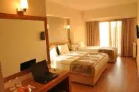 Grand Anzac Hotel photo 4
