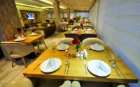 Golden Deluxe Hotel photo 6