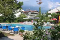 Anita Kemer Noch Hotel photo 2