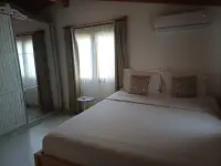 Etenna Bungalow Hotel photo 6
