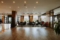 Karpalas City Hotel & Spa photo 3