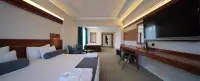 Karpalas City Hotel & Spa photo 5