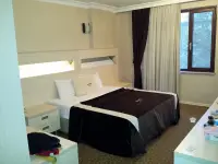 Syrus Otel photo 8