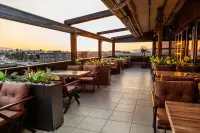 Velmore Hotel & Spa photo 2