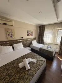 Meta Hotel photo 12