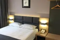 Hotel Helen photo 9
