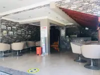Boss Hotel 2 photo 4
