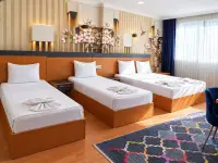 Heraldic Room Hotel photo 14