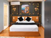 Heraldic Room Hotel photo 12