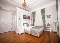 Triada Hotel Büyükada photo 11