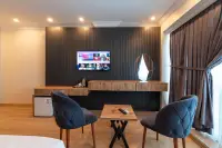 Highway 34 Hotel photo 7