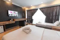 Highway 34 Hotel photo 10