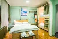 Yolo Hostel photo 3