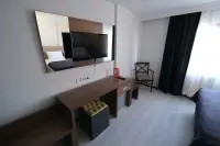 Üstün Otel Alsancak photo 19