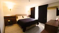 Üstün Otel Alsancak photo 5