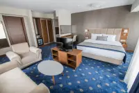 Looks Hotel photo 12