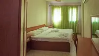 Minta Apart photo 7