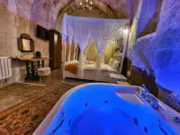 Cappadocia Lavinia Cave Suits photo 4