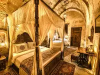 Cappadocia Lavinia Cave Suits photo 7
