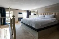 Be Still Hotels photo 8