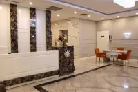 Des Otel photo 2