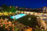 Alacati Cadde 75 Luxury Hotel photo 8