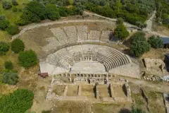 İzmir Metropolis Archaeological Site photo 1