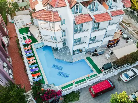 Interconti Apartments — Marmaris