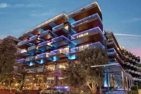 DoubleTree by Hilton Hotel Kusadasi — Kuşadası, 5-star hotel