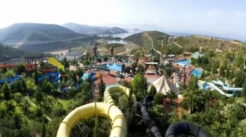 11-Day Family Aegean & Mediterranean Tour (Group Tour): Istanbul, Kuşadası, Pamukkale & Marmaris