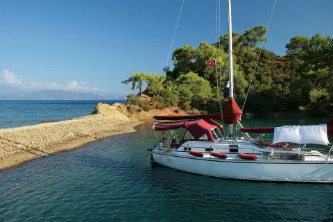 4 Days Fethiye Holiday: 12 Islands Boat Trip and Sea Kayaking at Kekova (Group Tour)