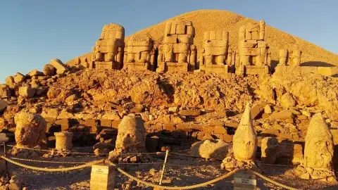 4 Days Nemrut & Harran Tour from Cappadocia: Sunrise Summit, Sanliurfa & Birecik Private Tour
