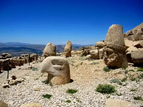 5 Days Mesopotamian Discovery – Mt. Nemrut, Diyarbakır, Mardin, Göbeklitepe & Gaziantep Private Tour
