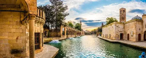 5-Day Sanliurfa, Gobeklitepe & Halfeti Tour with Cooking Class