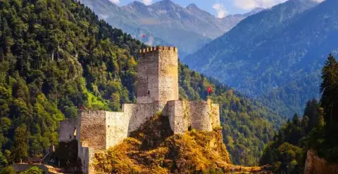 6 Days Istanbul & Black Sea Tour: Trabzon, Rize, Ayder, Uzungöl & Sumela (Group Tour)