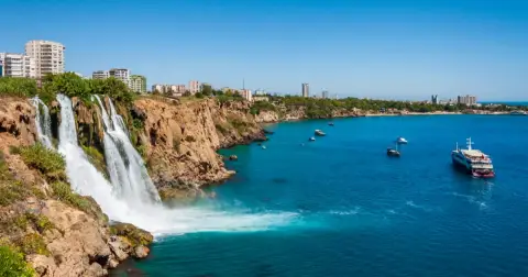 Antalya Group Tour – 3 Nights 4 Days: Old Town, Boat Trip & Pamukkale