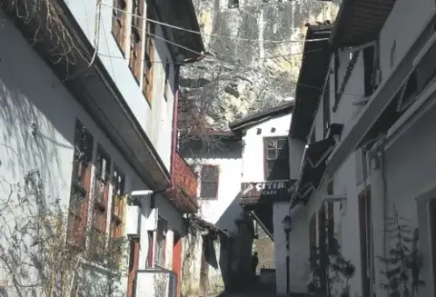 Amasya Historical Day Tour – Castles, Tombs & Waterfalls