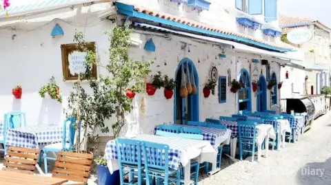 Daily Cesme Tour from Aydin – Alacati Old Town, Cesme Castle & Marina