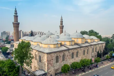 Daily Bursa Tour from Istanbul – Green Mosque, Grand Mosque & Uludag (Shared)