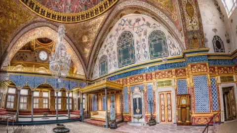 Day Trip from Pamukkale to Istanbul by Flight – Sultanahmet & Bazaar